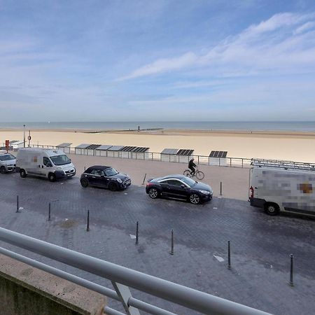 Awesome Apartment In Oostende With House Sea View Bagian luar foto